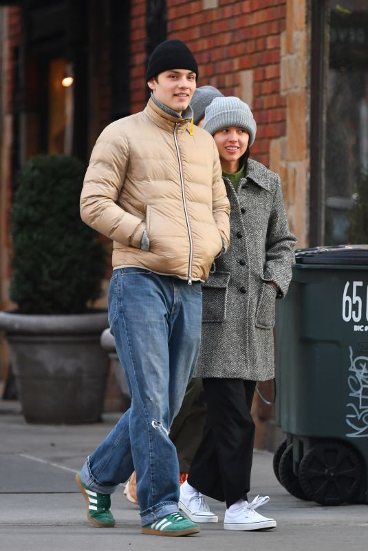 OLIVIA RODRIGO and Louis Partridge Out in New York 01/15/2025