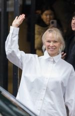 PAMELA ANDERSON at Jacquemus Menswear Fall-Winter 2025/2026 Show at Paris Fashion Week 01/26/2025