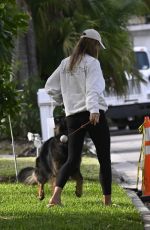 Pregnant GISELE BUNDCHEN Out with Her Dogs in Miami 01/13/2025