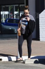Pregnant KRISTEN DOUTE Out and About in Los Angeles 01/21/2025