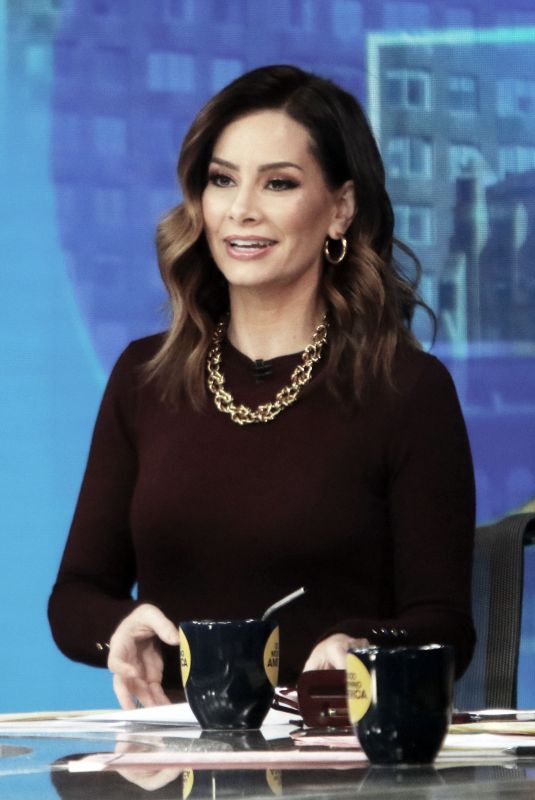 REBECCA JARVIS at Good Morning America in New York 01/06/2025