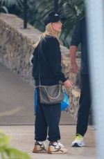 SARAH MICHELLE GELLAR and Freddie Prinze Jr. Turned Away from Full Hotel in Los Angeles 01/09/2025