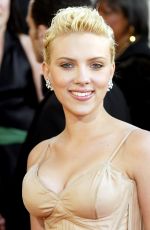 SCARLETT JOHANSSON at 61st Golden Globe Awards in Beverly Hills 01/25/2004