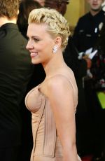 SCARLETT JOHANSSON at 61st Golden Globe Awards in Beverly Hills 01/25/2004
