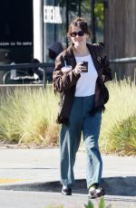 SCOUT WILLIS Picking up Beverages at Erewhon in Los Angeles 01/06/2025