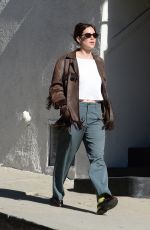 SCOUT WILLIS Picking up Beverages at Erewhon in Los Angeles 01/06/2025