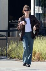 SCOUT WILLIS Picking up Beverages at Erewhon in Los Angeles 01/06/2025