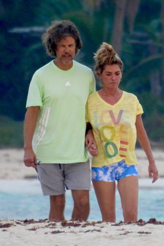SHANIA TWAIN and Frederic Thiebaud Out at a Beach in Tulum 01/22/2025