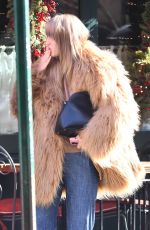 SUKI WTAERHOUSE Out for Lunch at Sant Ambroeus in New York 01/09/2025