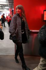 TAYLOR SWIFT at Divisional Playoff Houston Texans vs. Kansas City Chiefs in Kansas City 01/18/2025
