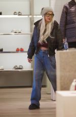 TORI SPELLING Out Shopping in New York City 01/27/2025