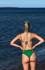 VICTORIA VILLIG - Instagram Photos 01/10/2025