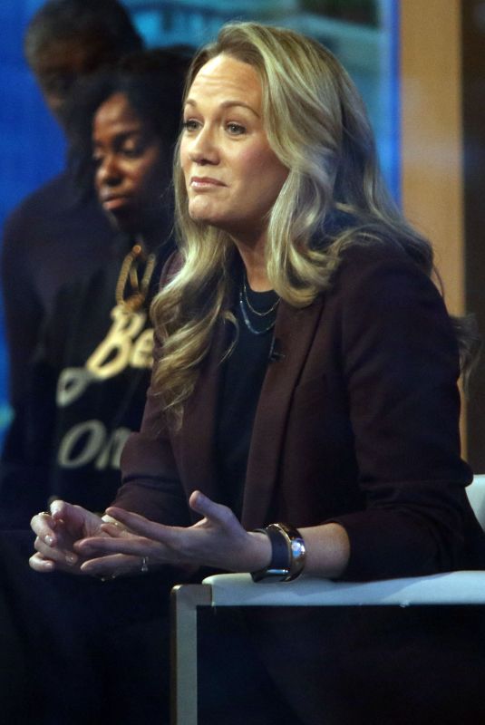 WENDY NAUGLE at Good Morning America TV Show in New York 01/02/2025