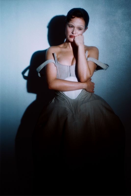 ZOEY DEUTCH for Cero Magazine, January 2025