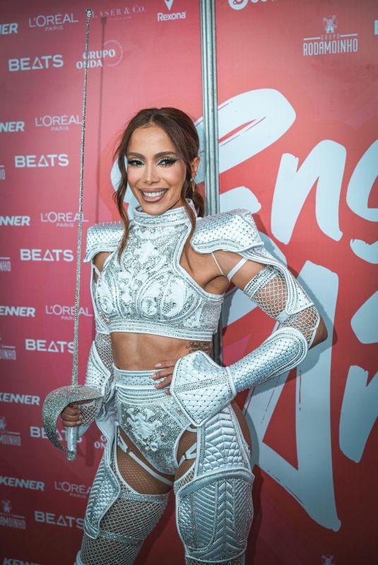 ANITTA Performs at Marina da Gloria in Rio de Janeiro 02/08/2025