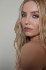 ANNABELLE WALLIS - Instagram Photos 02/14/2025