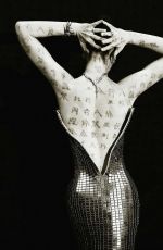 ANNE HATHAWAY for W Magazine China - TheArt Issue, February 2025