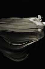 ANNE HATHAWAY for W Magazine China - TheArt Issue, February 2025