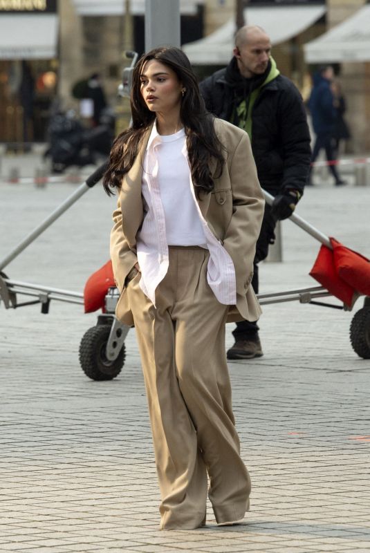 ARIANA GREENBLATT on the Set of a L