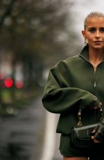 CAROLINE DAUR at Gucci Women