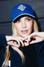 EMMA ROBERTS for Como 1907, February 2025