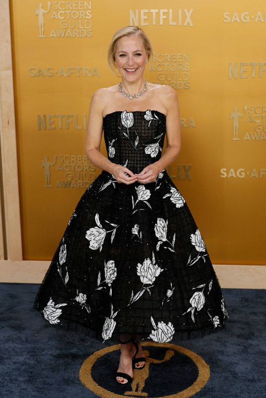 GILLIAN ANDERSON at 31st Screen Actors Guild Awards in Los Angeles 02/23/2025