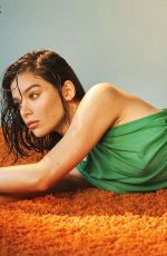 HAILEE STEINFELD for Vogue Phillipines, March 2025