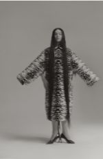 HAILEE STEINFELD for Who What Wear, February 2025