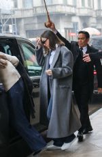 HAILEE STEINFELD Out on a Shopping Trip in Milan 02/25/2025