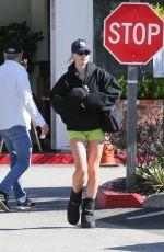 HAILEY and Justin BIEBER Leaves a Breakfast After Attending Yoga Class in Los Angeles 02/23/2025