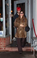 HAILEY and Justin BIEBER Leaves Lucali