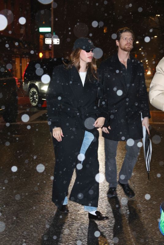 HAILEY BIEBER Braves Brooklyn Rain for Pizza Night at Lucali 02/02/2025