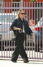 HILARY DUFF Visiting a Friend