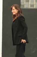 JENNIFER GARNER on the Set of The Last Thing He Told Me in Los Angeles 02/04/2025