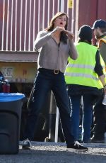 JENNIFER GARNER on the Set of The Last Thing He Told Me in Los Angeles 02/07/2025