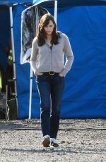 JENNIFER GARNER on the Set of The Last Thing He Told Me in Los Angeles 02/07/2025