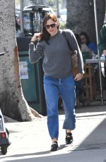 JENNIFER GARNER Out and About in Los Angeles 02/19/2025