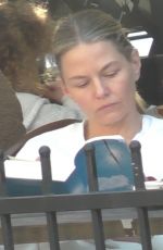 JENNIFER MORRISON Enjoys a Quiet Lunch while Reading in Los Angeles 02/01/2025