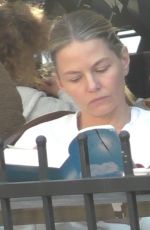 JENNIFER MORRISON Enjoys a Quiet Lunch while Reading in Los Angeles 02/01/2025