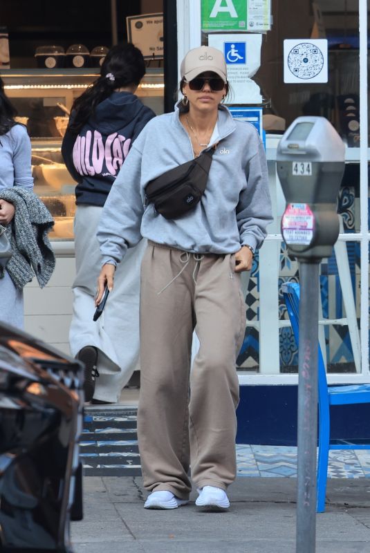 JESSICA ALBA Out and About in Beverly Hills 02/25/2025