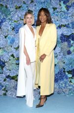 JULIANNE HOUGH at Alice + Olivia by Stacey Bendet Fall/winter 2025 Show at New York Fashion Week 02/08/2025