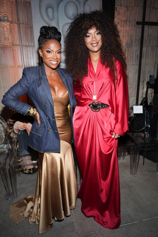 KANDI and RILEY BURRUSS Arrives at Sergio Hudson Fall Winter 2025 Show at New York Fashion Week 02/07/2025