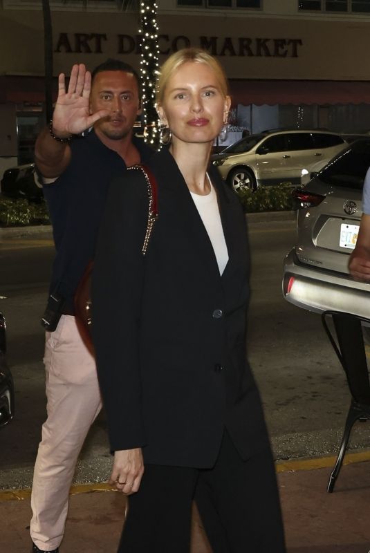 KAROLINA KURKOVA Out and About in Miami Beach 01/31/2025