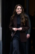 KATE MIDDLETON Visits National Portrait Gallery in London 02/04/2025
