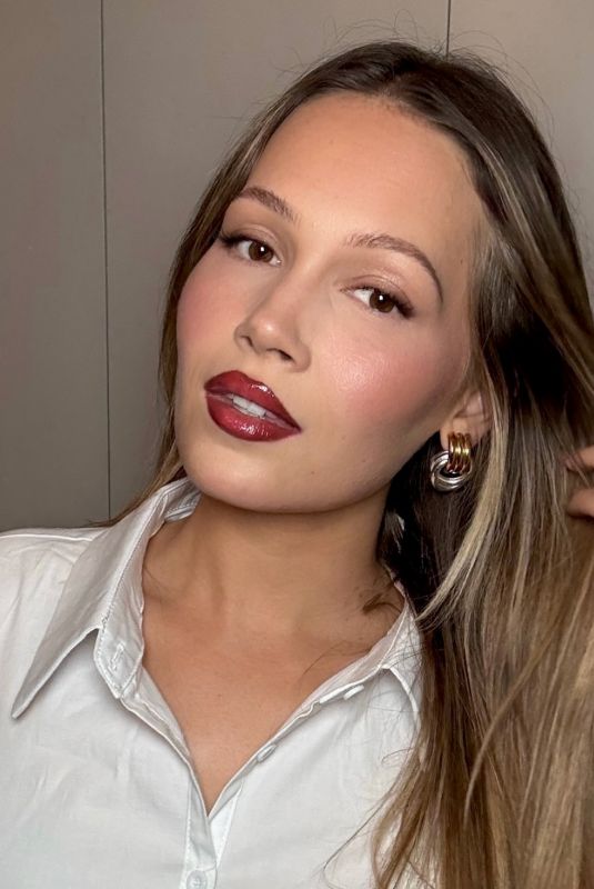 KELLI BERGLUND - Instagram Photos 02/23/2025