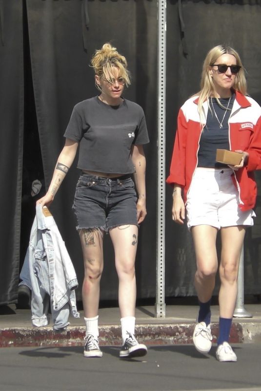 KRISTEN STEWART and DYLAN MEYER Out in Los Feliz 02/22/2025