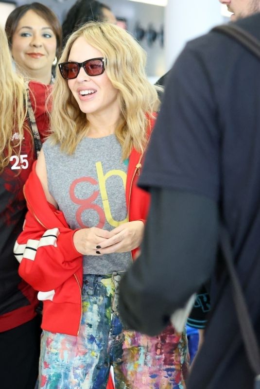 KYLIE MINOGUE Departing Perth Airport 02/16/2025