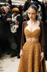 LENI KLUM Arrives at Michael Kors Fashion Show in New York 02/11/2025