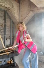 LILY BROOKS O