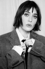LIZZY CAPLAN for Numero Netherlands Digital, February 2025